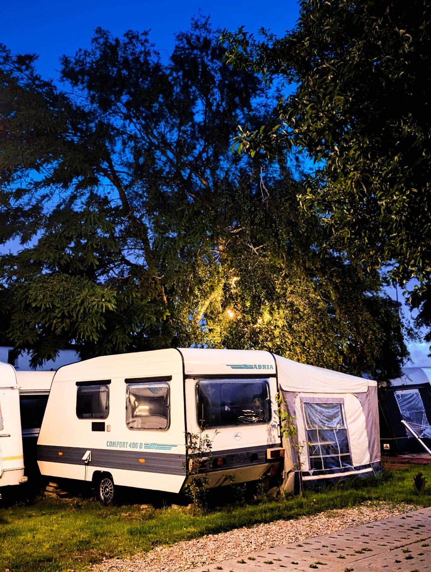 Sonata Camp Hotel Jastarnia Buitenkant foto